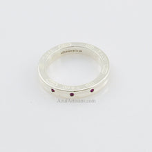 Cargar imagen en el visor de la galería, Tiffany &amp; Co. 1837 Pink Sapphire Ring
