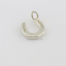 Cargar imagen en el visor de la galería, Tiffany 1837® Horseshoe Pendant
