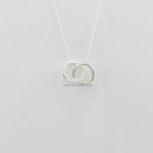 Cargar imagen en el visor de la galería, Tiffany 1837® Interlocking Circles Pendant
