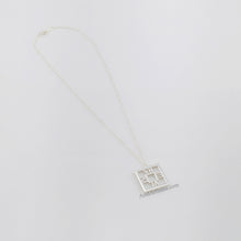 Cargar imagen en el visor de la galería, Tiffany &amp; Co. Open Square Pendant
