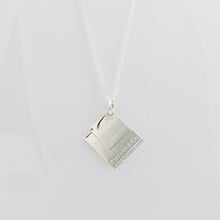 Cargar imagen en el visor de la galería, Tiffany &amp; Co. Double Square Pendant
