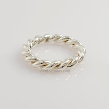 Cargar imagen en el visor de la galería, Tiffany &amp; Co. Twist Ring
