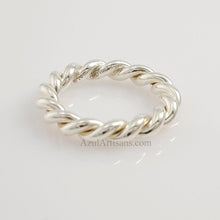 将图片加载到图库查看器，Tiffany &amp; Co. Twist Ring
