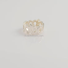 Load image into Gallery viewer, Tiffany &amp; Co. Love &amp; Kisses Ring
